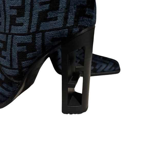 Fendi Boot - Picture 2 of 5